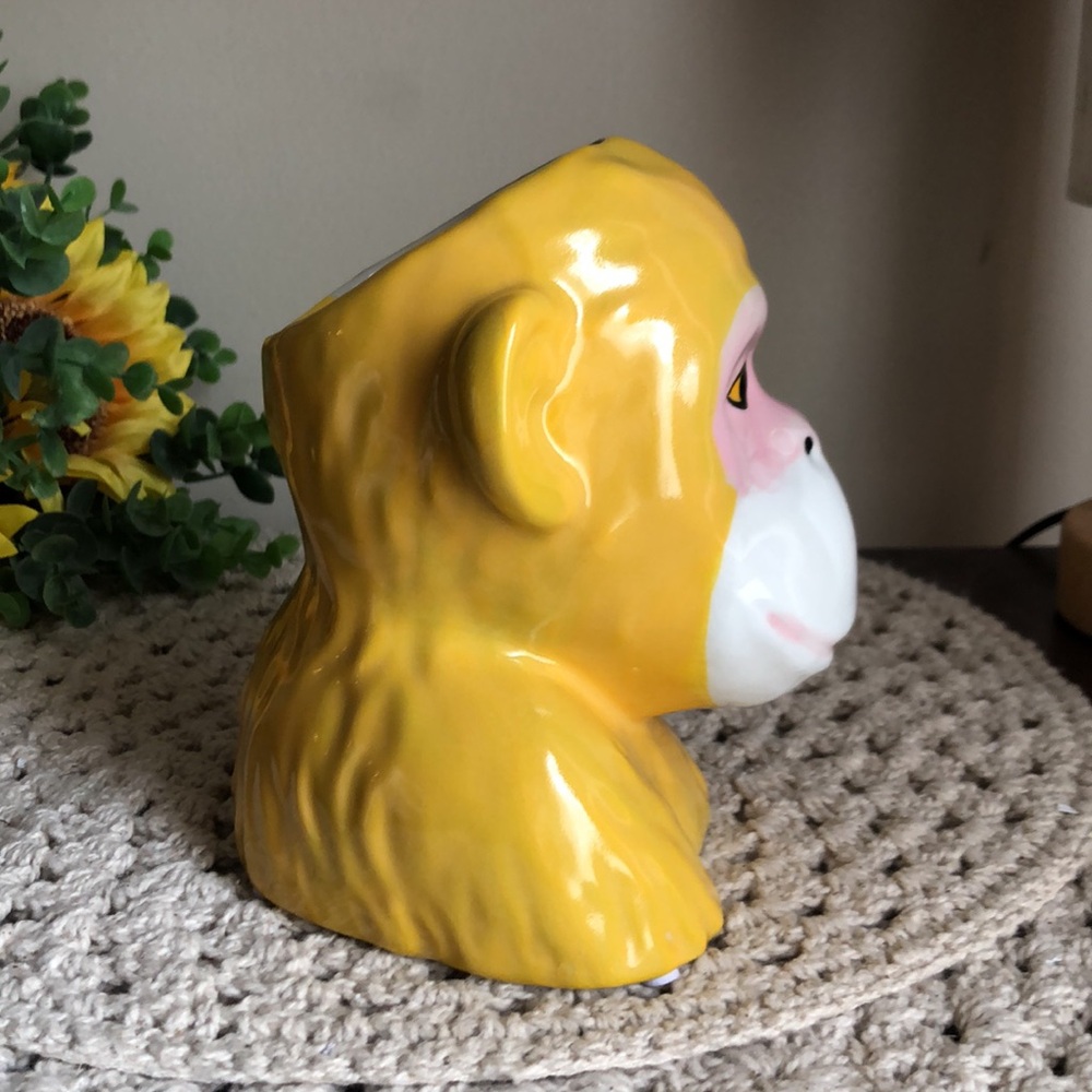Yellow Ceramic Animal Monkey Bust Planter Pot - Picture 4 of 8